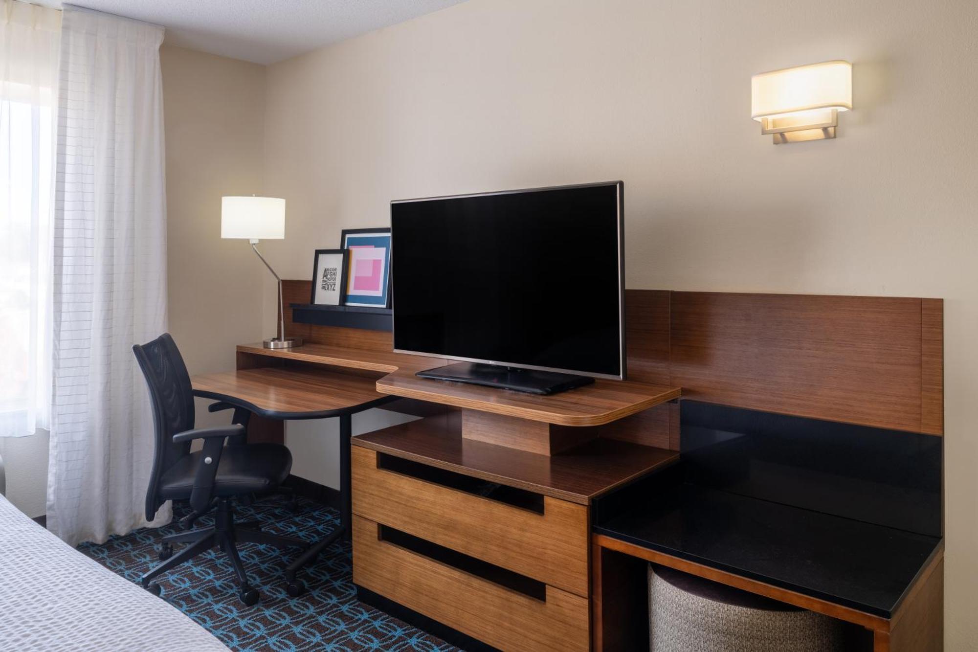 Garner Hotel Macon West By Ihg Zewnętrze zdjęcie